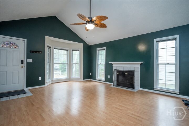 Property Photo:  148 Warren Way  GA 30605 