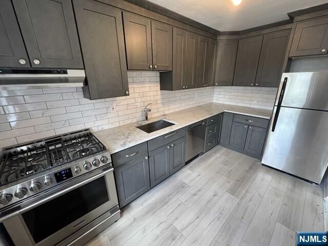 Property Photo:  380 Knickerbocker Road 2E  NJ 07628 