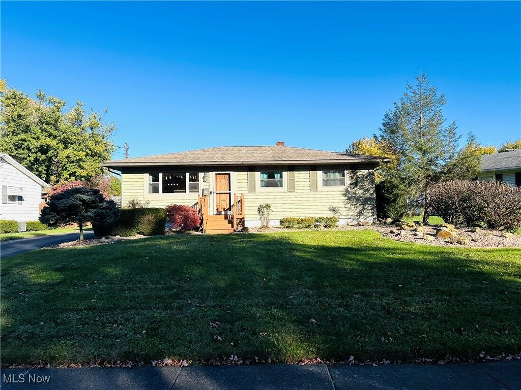 Property Photo:  1503 Difford Drive  OH 44446 