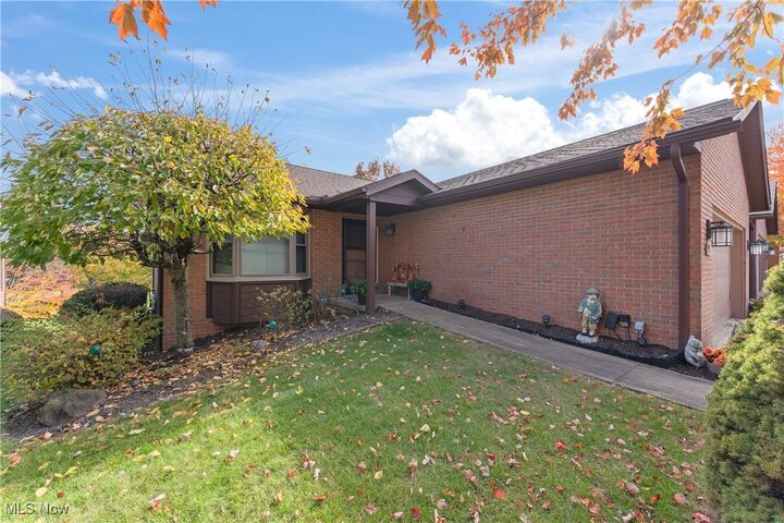 Property Photo:  2185 Prestwick Drive  OH 44685