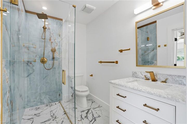 Property Photo:  1205 Hilltop Dr  FL 34103 