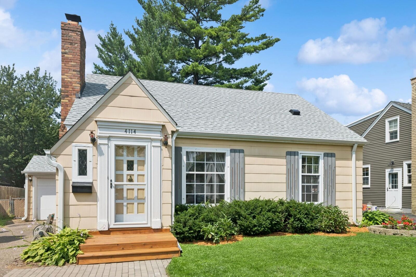 Property Photo: 4114 Xenwood Avenue S MN 55416