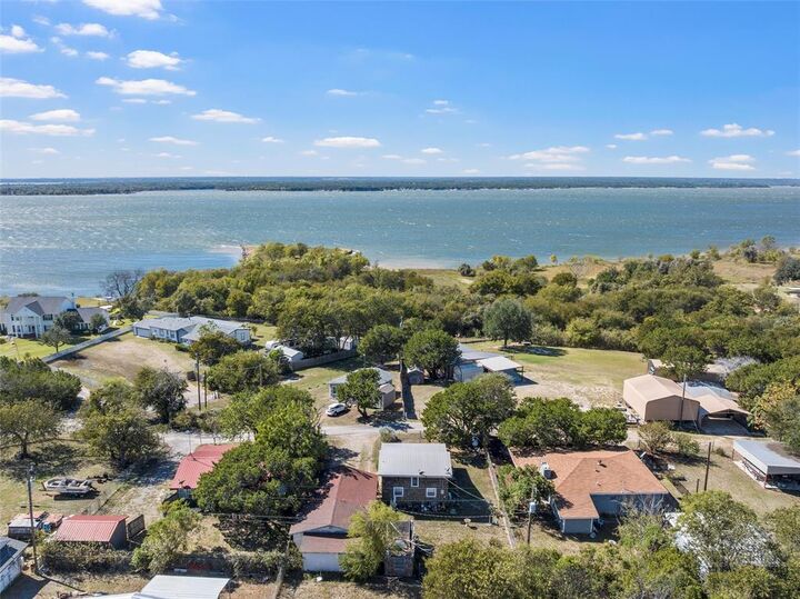 Property Photo:  106 Tammi Run Lane  TX 76692 