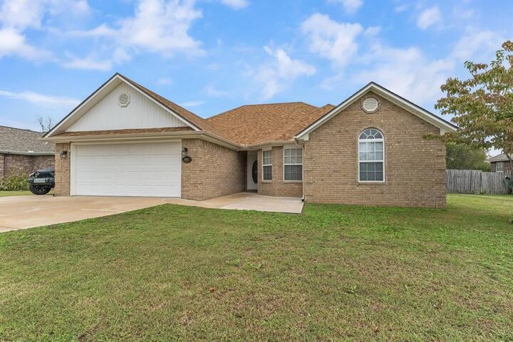 646 Lynn Drive  Pea Ridge AR 72751 photo