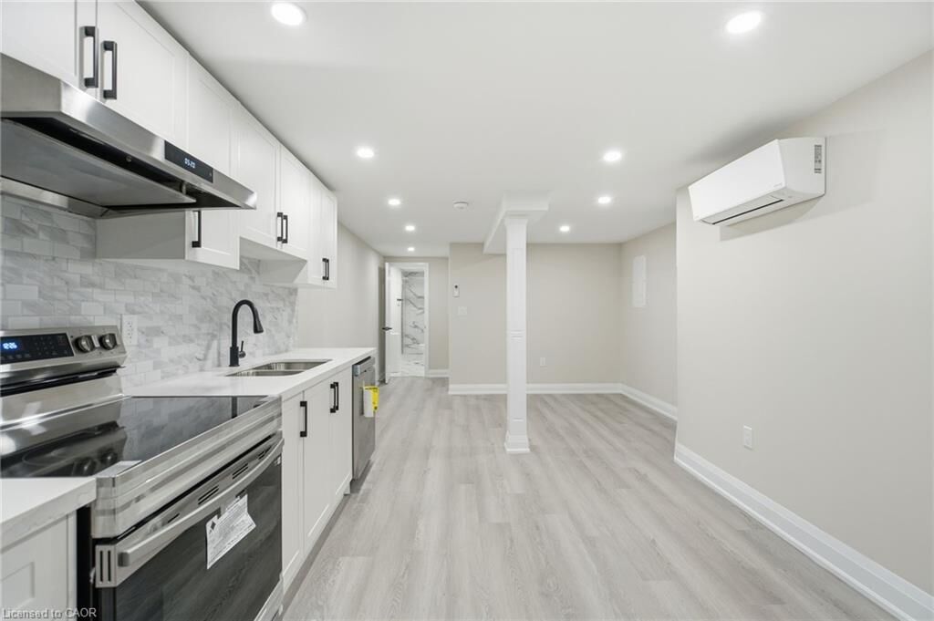 Property Photo:  489 Cannon Street E 1  ON L8L 2E5 