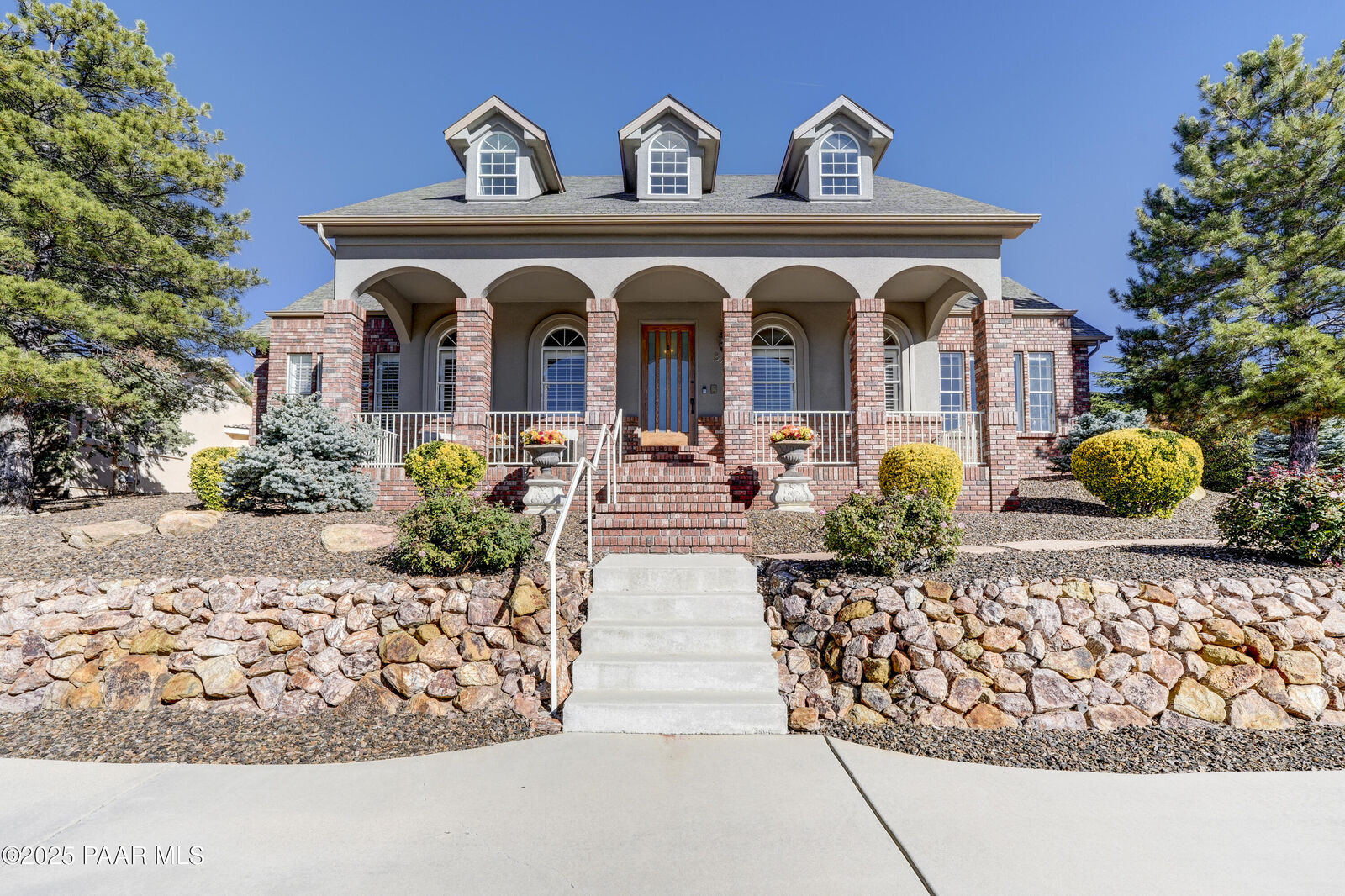 Property Photo:  844 S Lakeview Drive  AZ 86301