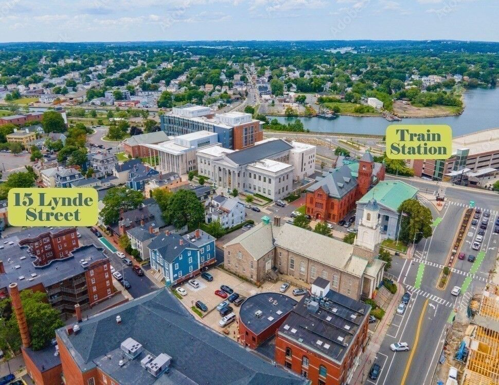 Property Photo:  15 Lynde Street 26  MA 01970 