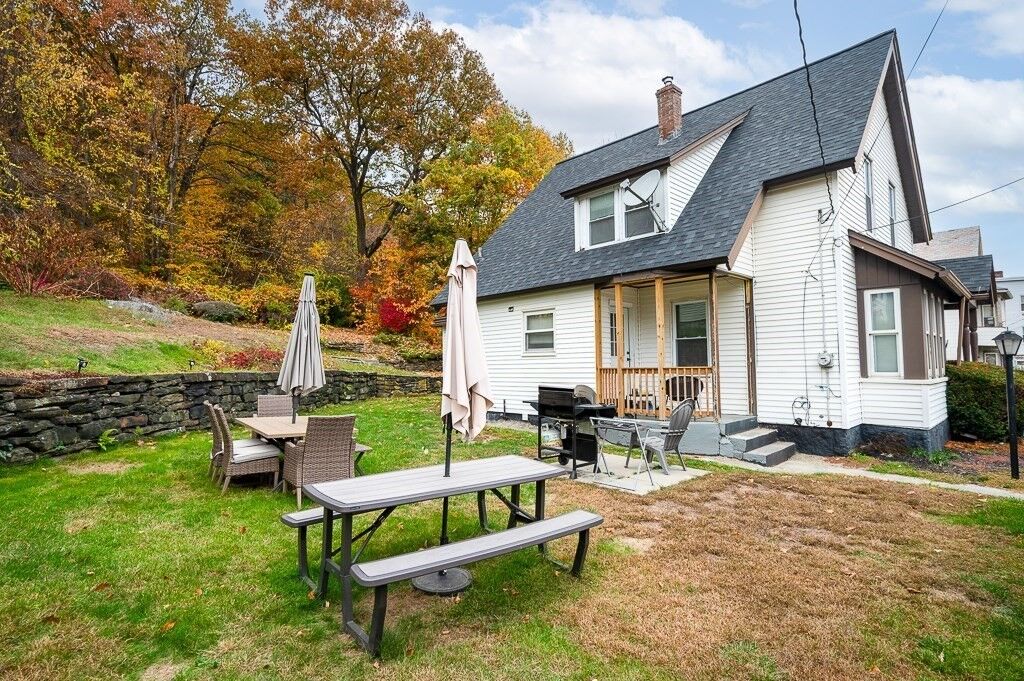 Property Photo:  375 Rollstone St  MA 01420 