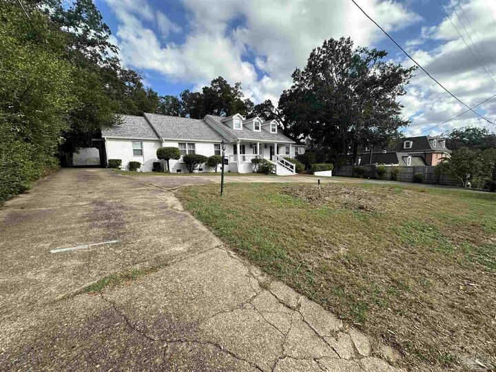 Property Photo:  1280 Stow Ave  FL 32503