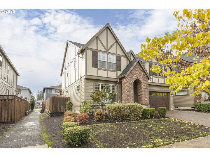 Property Photo:  15398 SE Clark St  OR 97086