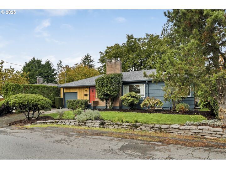 Property Photo:  4417 SE Rural St  OR 97206 