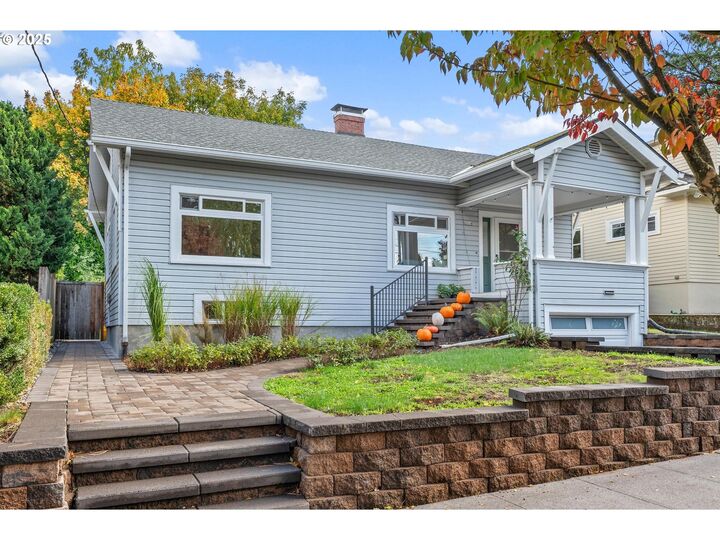 Property Photo:  2014 NE 49th Ave  OR 97213