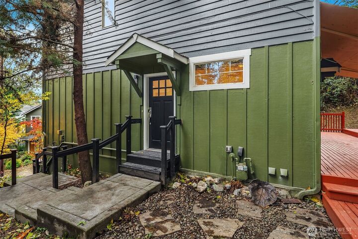 Property Photo:  2486 SW Webster  WA 98106