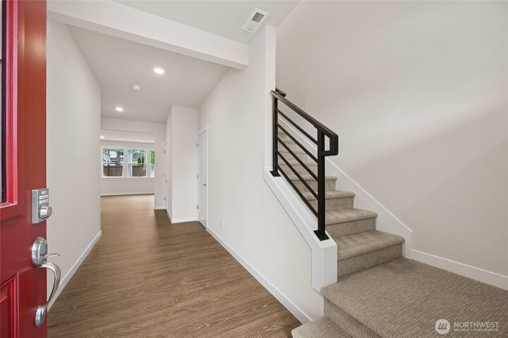 Property Photo: 11567 SE 84th Street 45 WA 98056