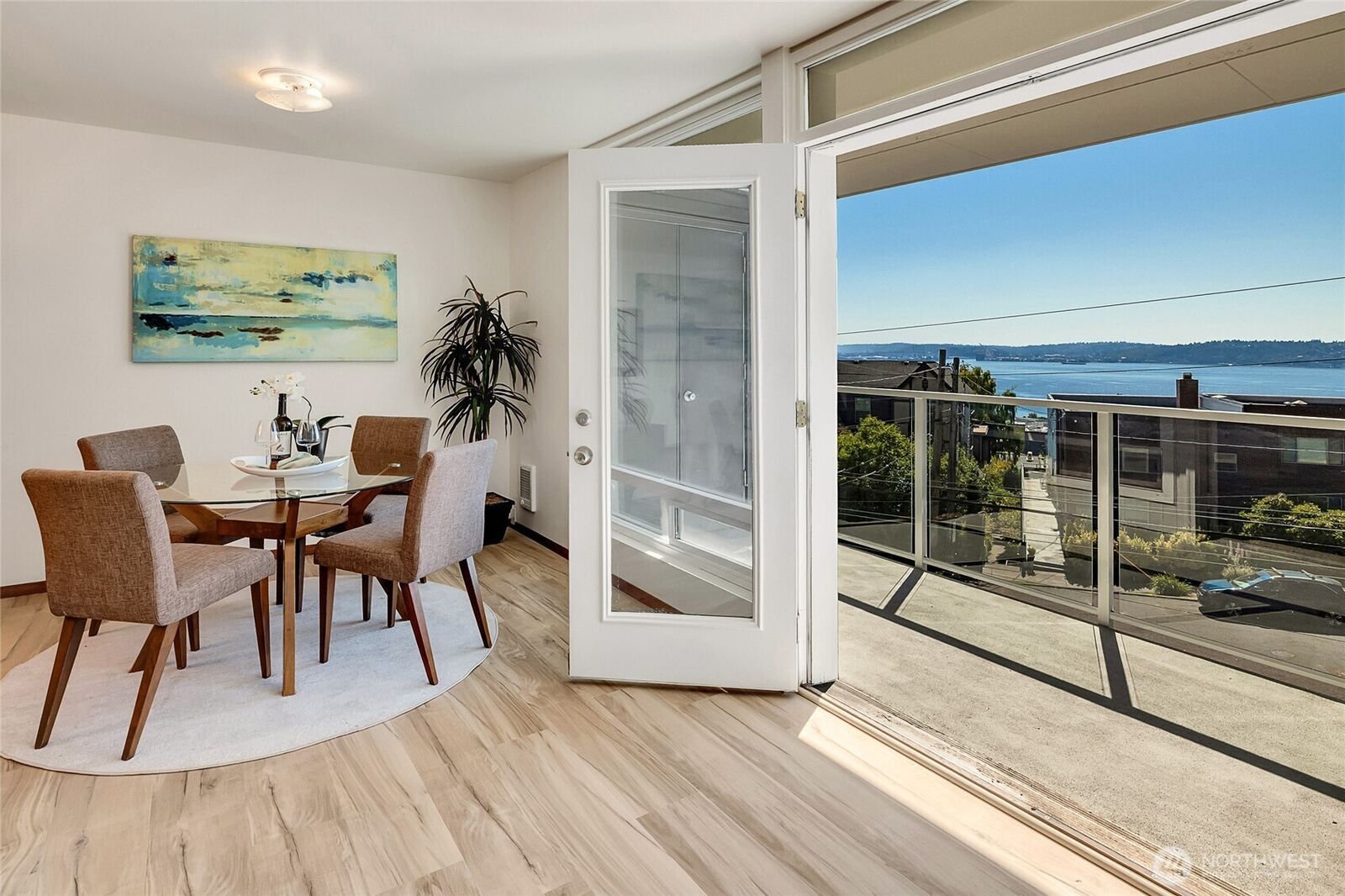 Property Photo:  500  Olympic Place 304  WA 98119