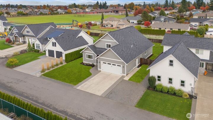 Property Photo:  826  Rye Court  WA 98264