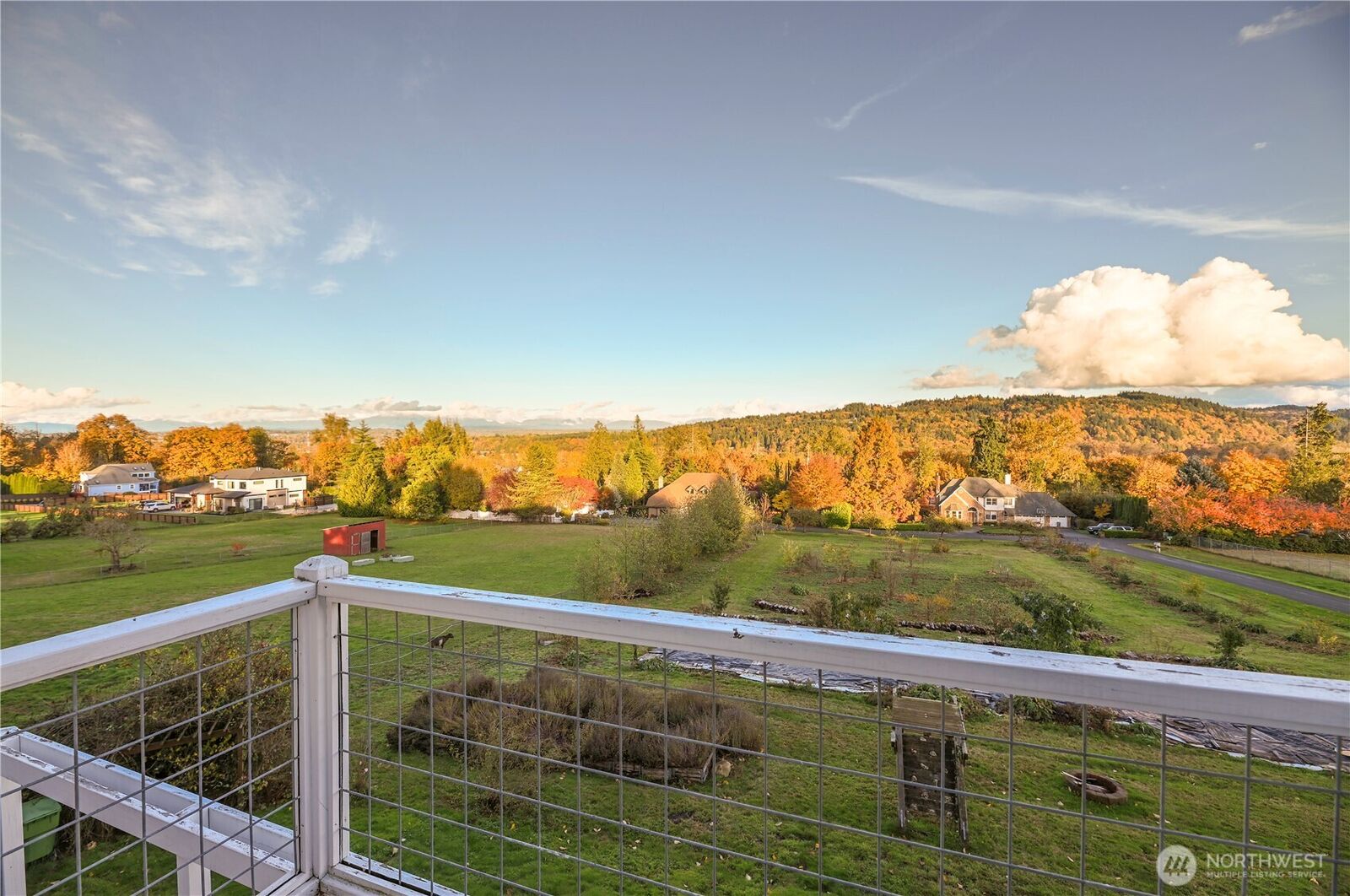 Property Photo: 10001 151st Place SE WA 98296