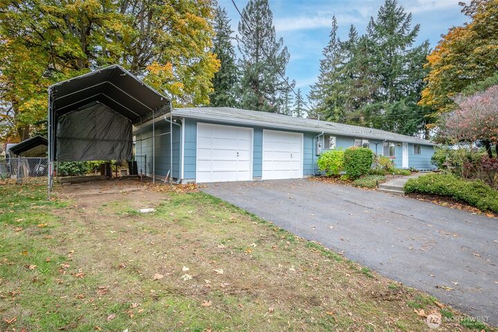 Property Photo:  1603  Vine Street  WA 98354