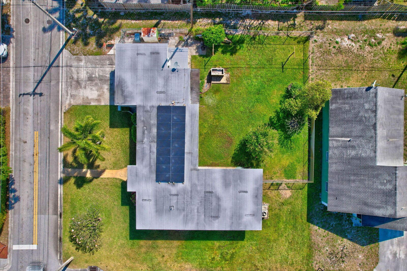 Property Photo:  609 16th Avenue N  FL 33460 