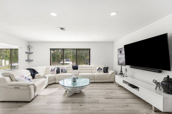 Property Photo:  5300 Nesting Way A  FL 33484