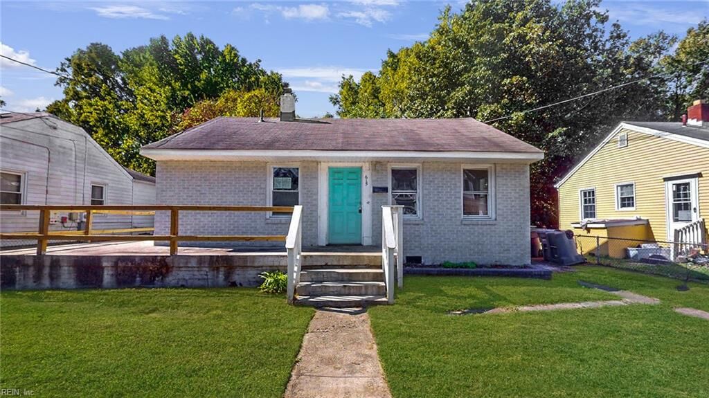 Property Photo: 615 Bell St VA 23661