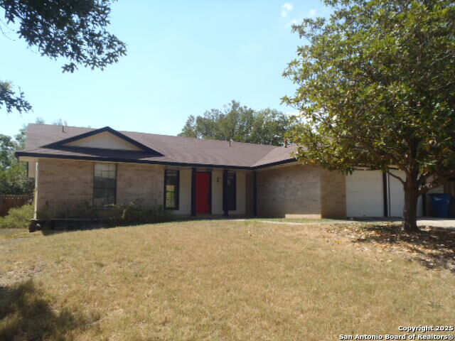 Property Photo:  923 Springhill Dr  TX 78130