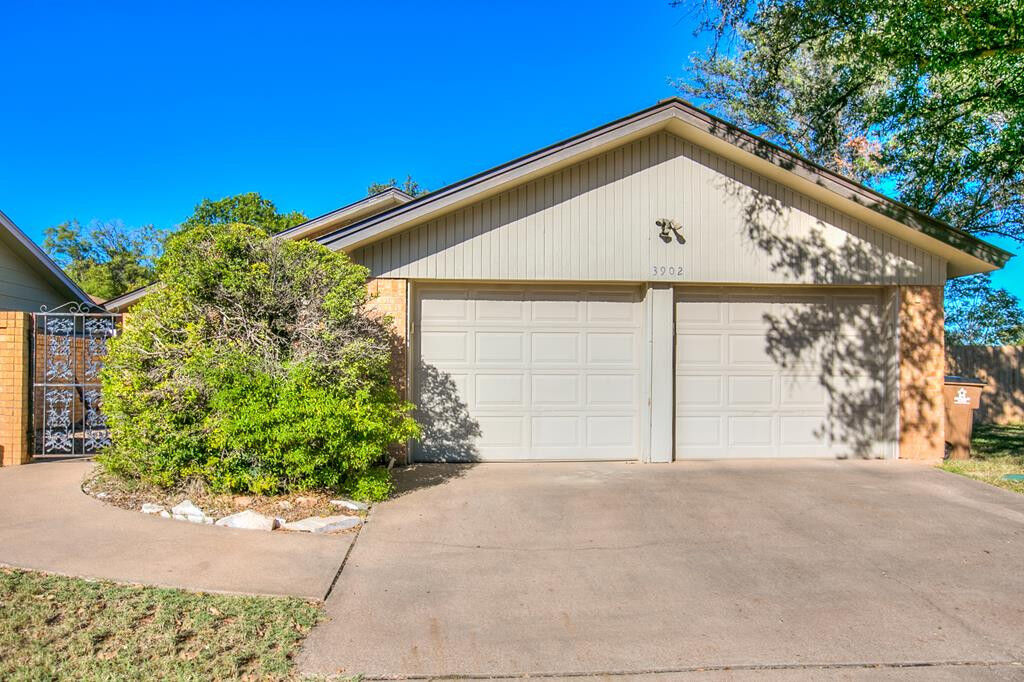 Property Photo:  3902 Driftwood Drive  TX 76904 