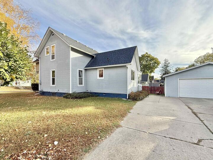 Property Photo: 756 Highland Avenue WI 53511