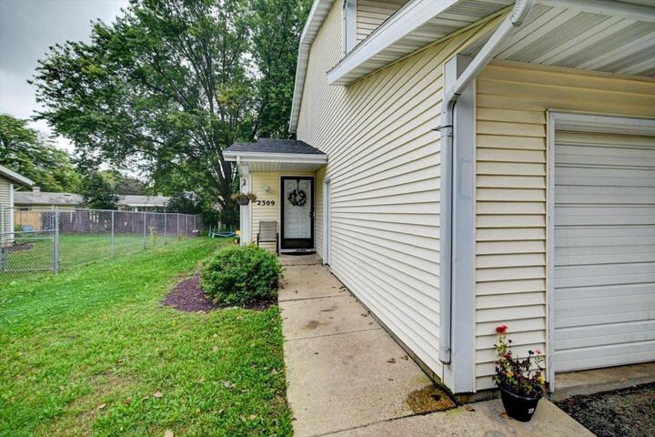 Property Photo:  2309/2311 McKenna Boulevard  WI 53711 