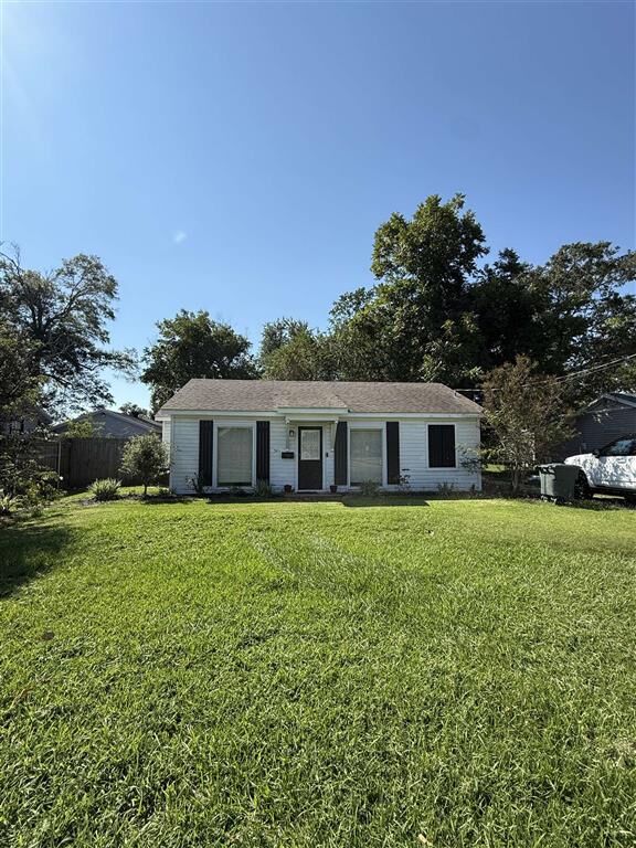 Property Photo:  501 Fairfield Street  LA 70605