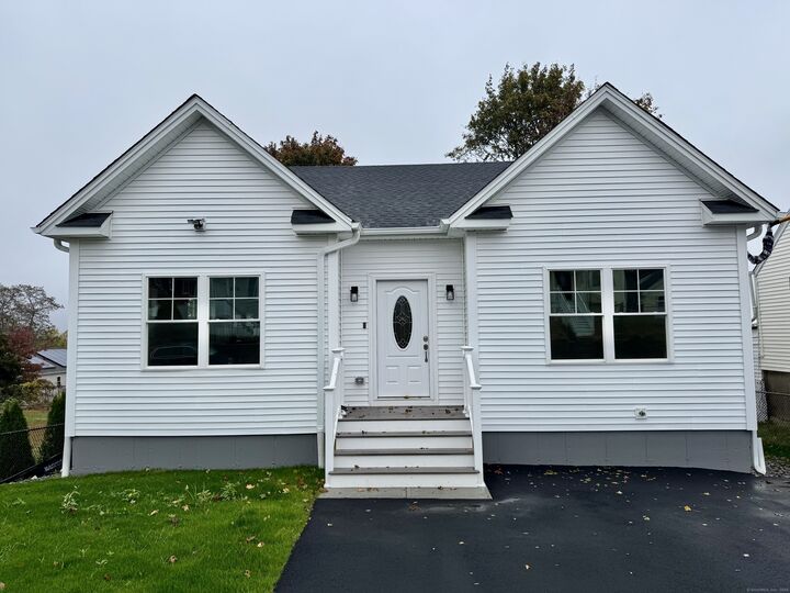 Property Photo:  250 Dayton Road  CT 06606 