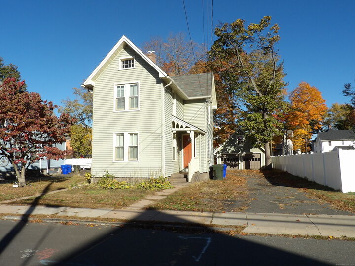 32 Wells Avenue  East Hartford CT 06108 photo