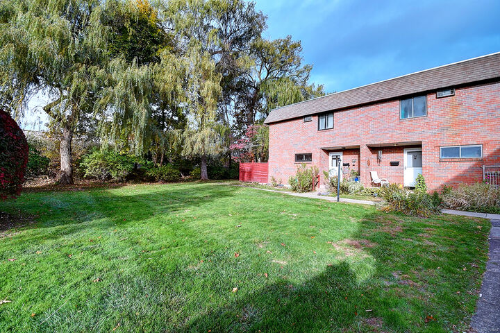 Property Photo:  48 Sharon Lane  CT 06109 