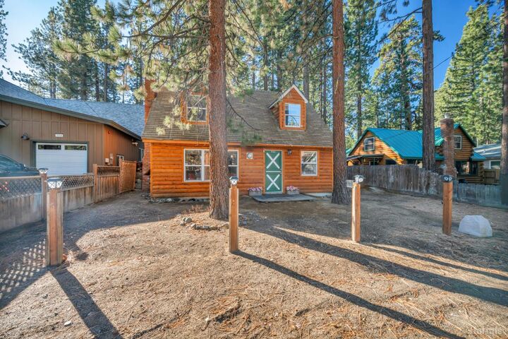 952 San Jose Avenue  South Lake Tahoe CA 96150 photo
