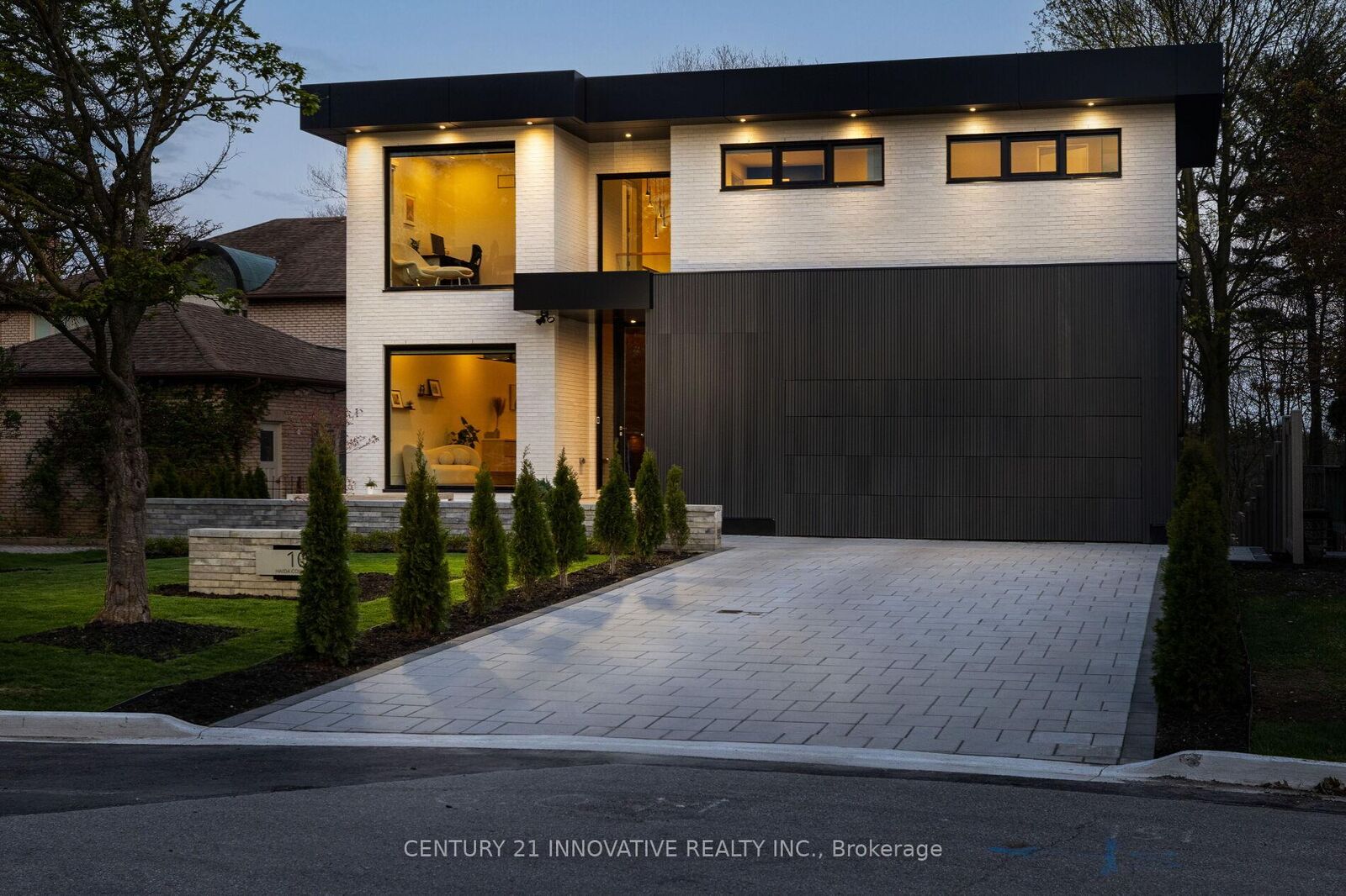 Photo de la propriété:  10 Haida Court  ON M1C 3L1 