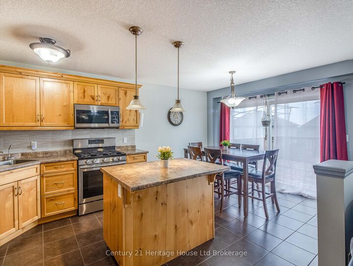 Property Photo: 702 Frontenac Crescent ON N4V 0B1