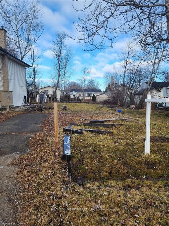 Property Photo: 310 Terrace Drive ON L4P 2Y8