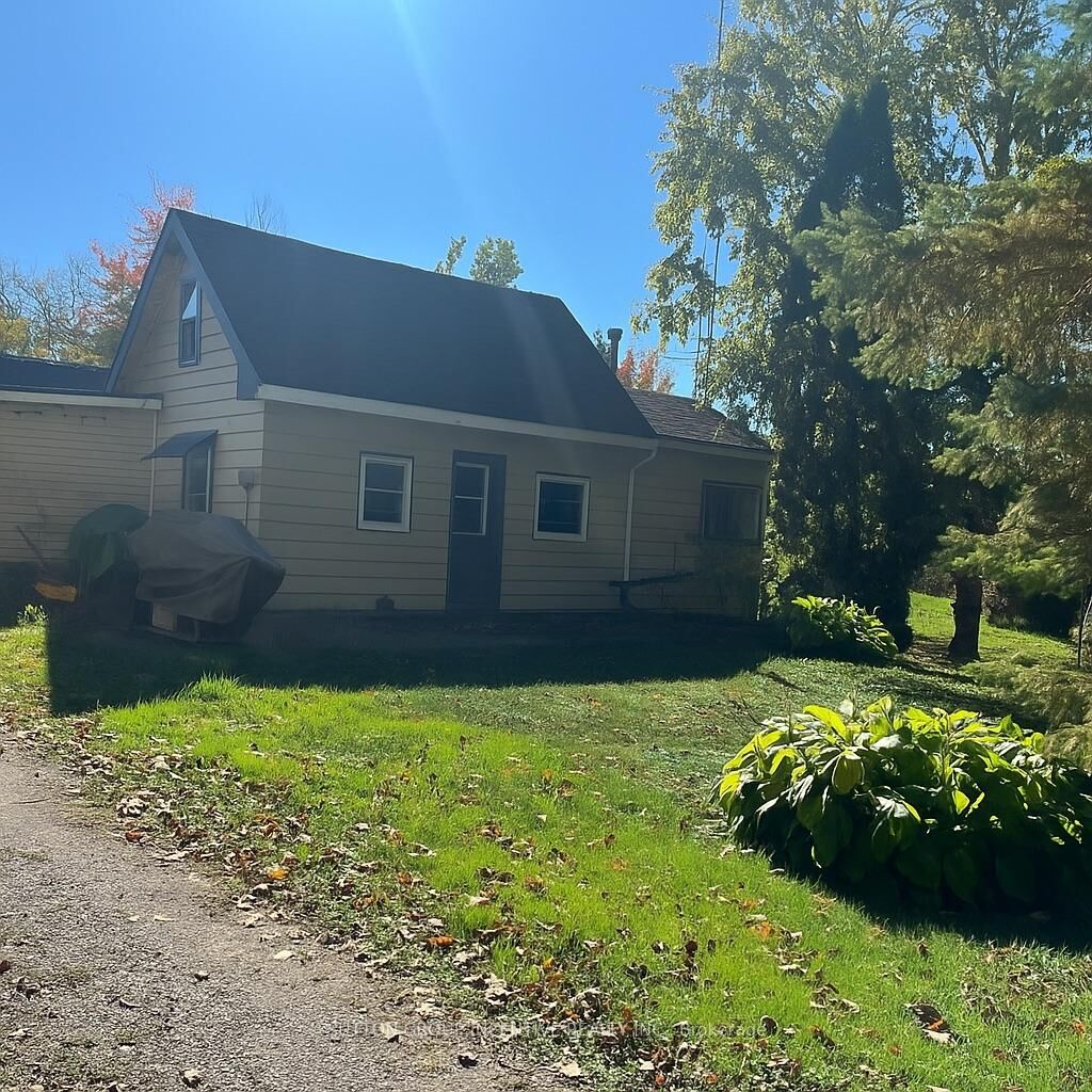 Property Photo: 4075 Airport Road ON L3V 0K6
