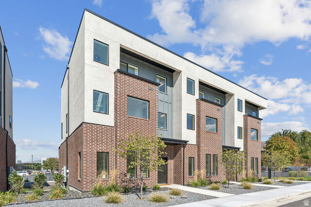 Property Photo: 252 N Main St UT 84010