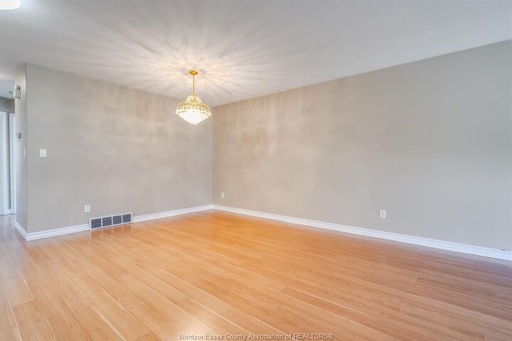 Property Photo: 54A Queen Street South ON N0P 2L0