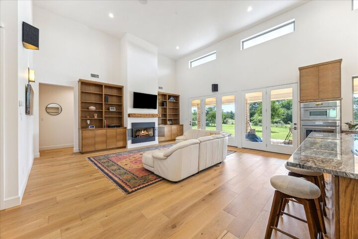 Property Photo: 405 Spicewood Trails Drive TX 78669