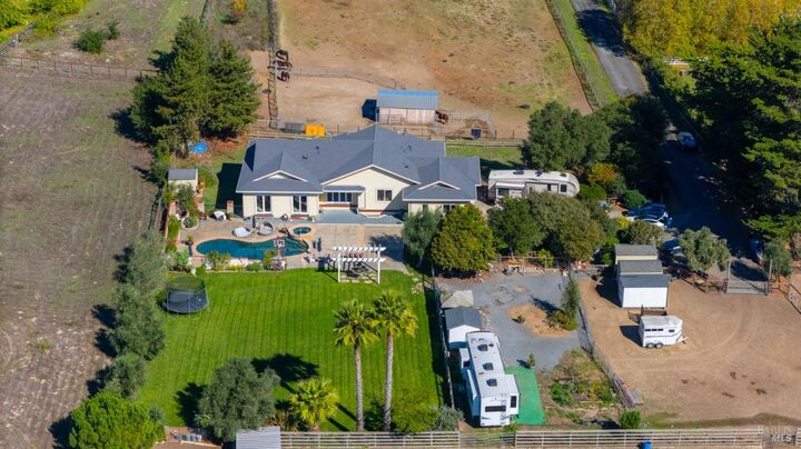 Property Photo:  487 Ormsby Lane  CA 94954 