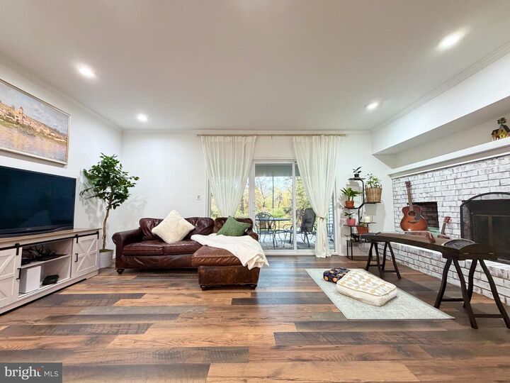 Property Photo:  21 Jasmine Ct  NJ 08648 