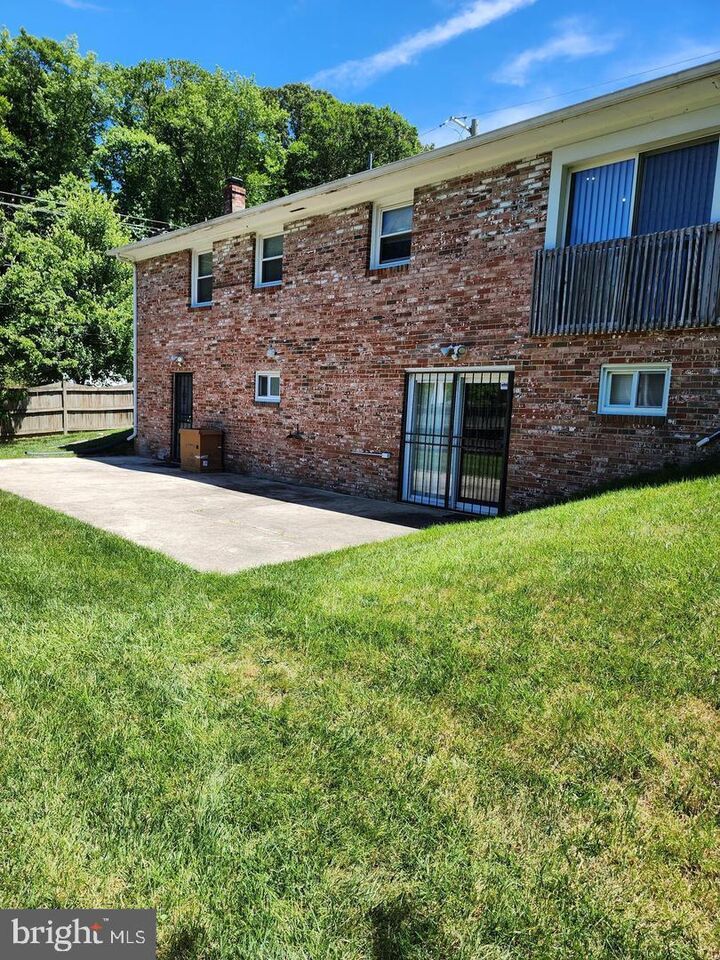 Property Photo:  9922 Williamsburg Drive  MD 20772