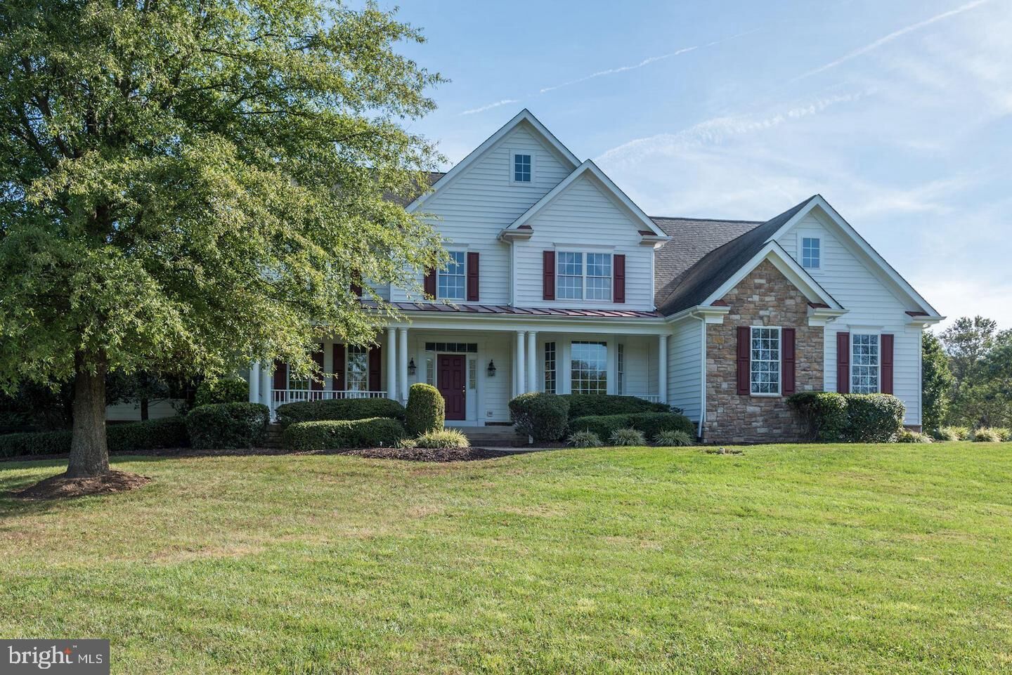 Property Photo:  16886 Ivandale Road  VA 20158 