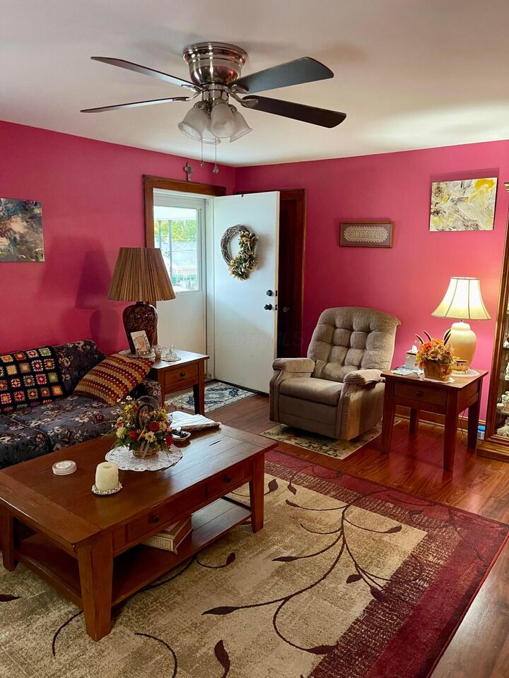 Property Photo: 124 Hayward Avenue OH 43113