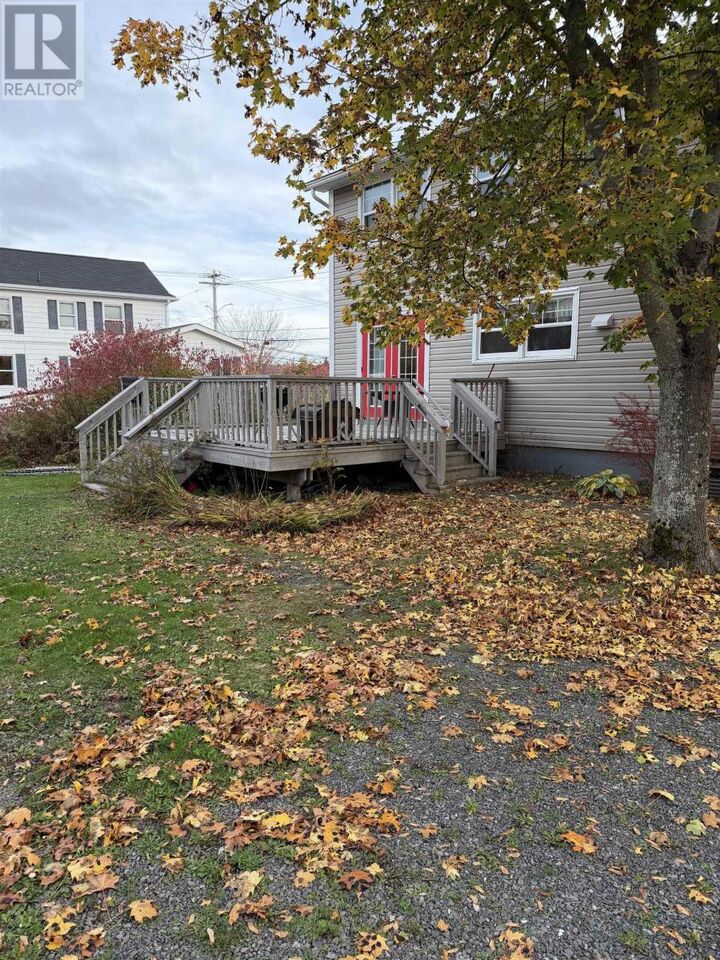 Photo de la propriété:  45 Fairview Street  NS B2G 1R4