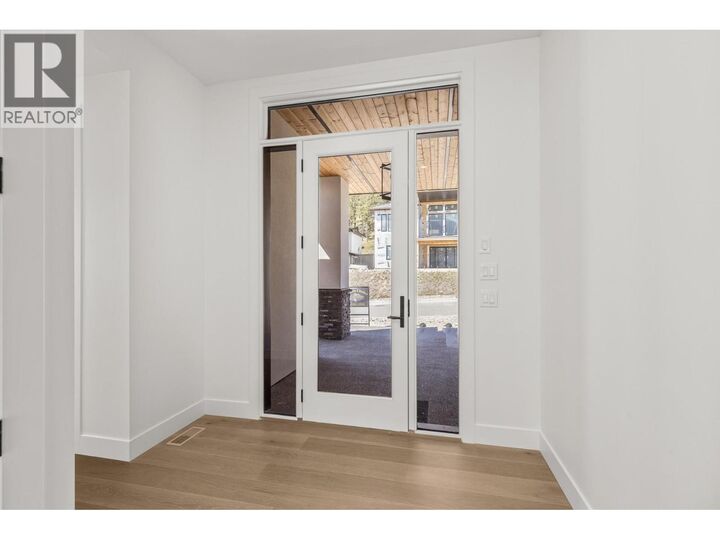 Property Photo: 873 Melrose Street BC V1P 0A8