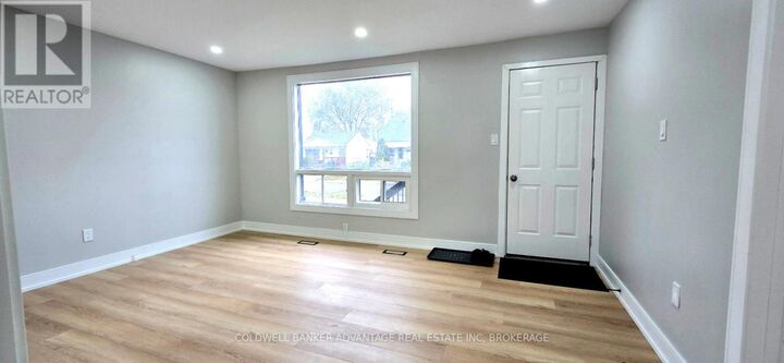 Property Photo:  321 Dieppe Street  ON L3B 4V1 