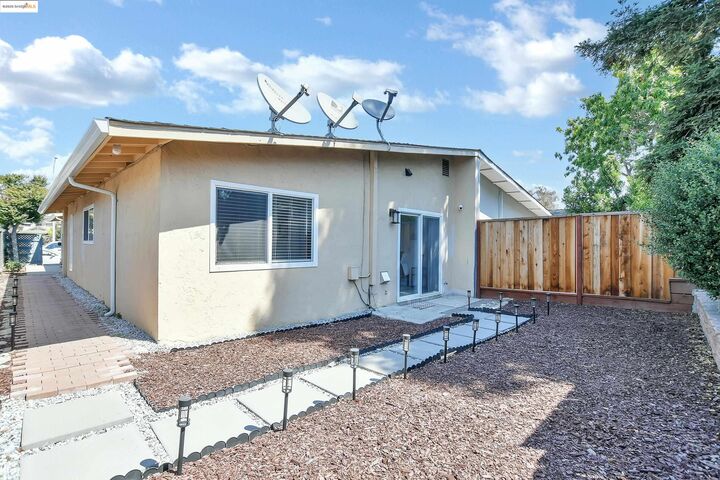 Property Photo: 185 Evening Star Ct CA 95035